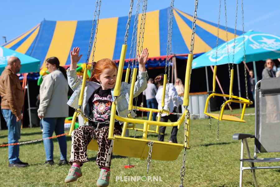 Sfeer Pleinpop Zondag (2)